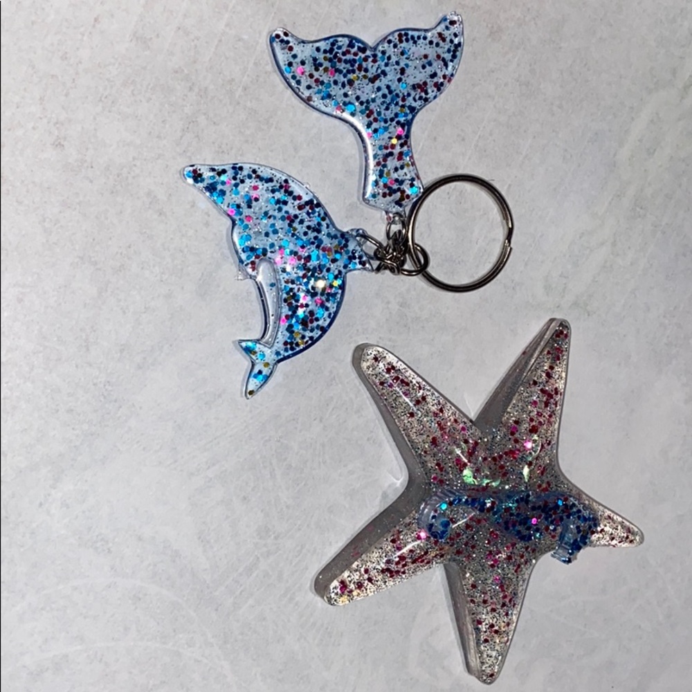 Keychain and paperweight bundle !